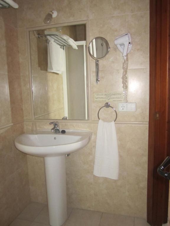 Hostal La Conilena Коніль-де-ла-Фронтера Номер фото
